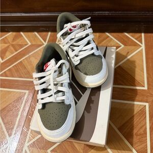 Travis Scott x Air Jordan 1 Retro Low “Olive”